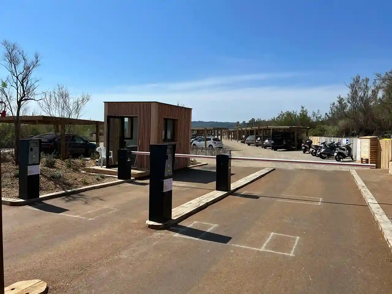 Barrières de parking – installation Soniferba
